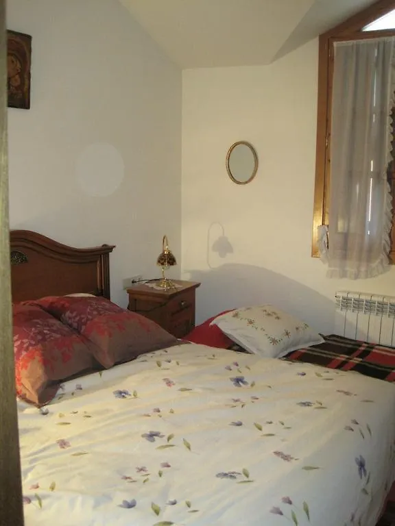 P&C Font Verd Canillo Apartment
